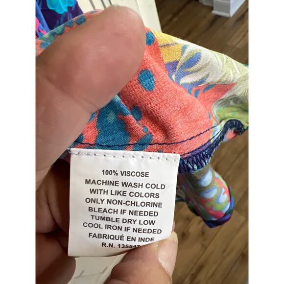 Avani size medium seascape button down tunic blouse top ocean scene - Picture 5 of 5